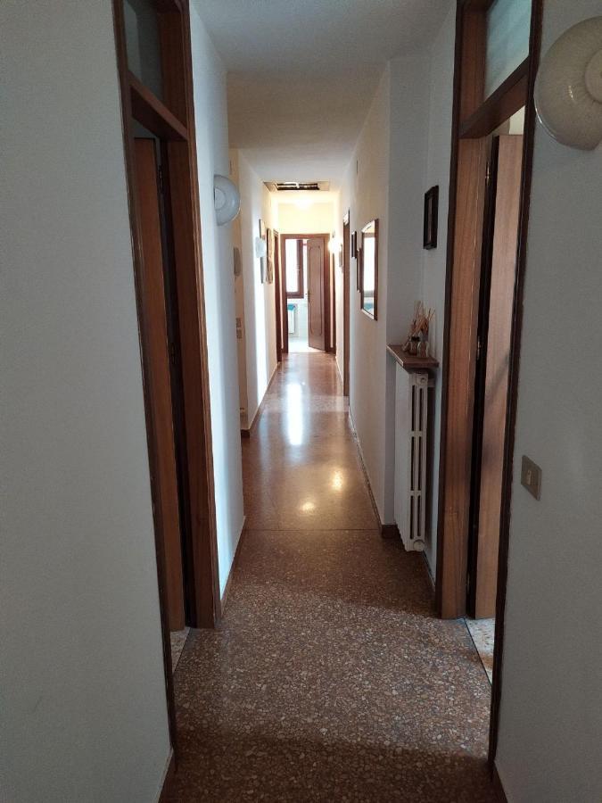 Two Steps From Rialto Hotel Veneţia Exterior foto