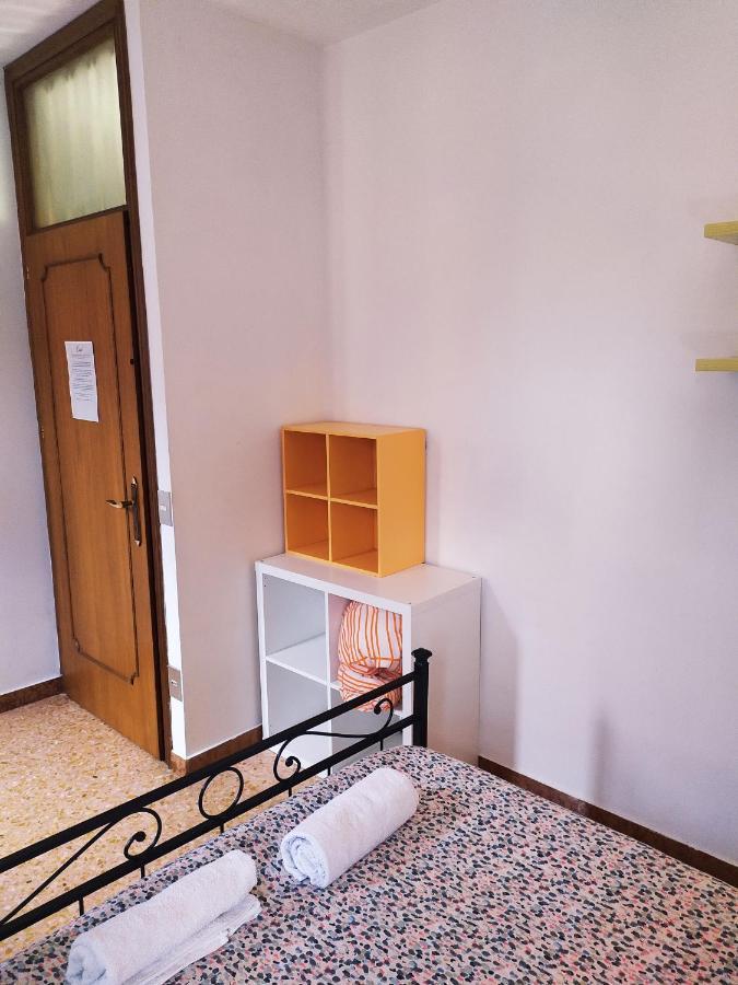 Two Steps From Rialto Hotel Veneţia Exterior foto